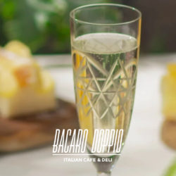 (Bacaro Doppio) 12 cl raikasta kuohuviiniä 4,90€ Voimassa 28.4.-31.8.2023.